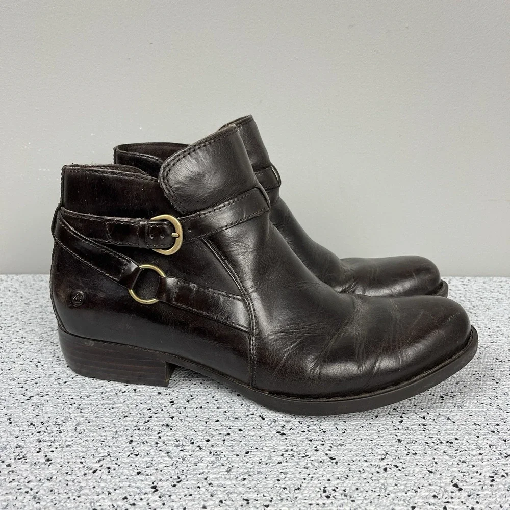 Born Shoes Baily Ankle‎ Boots Womens 10M Dark Brown Leather Buckle Accent